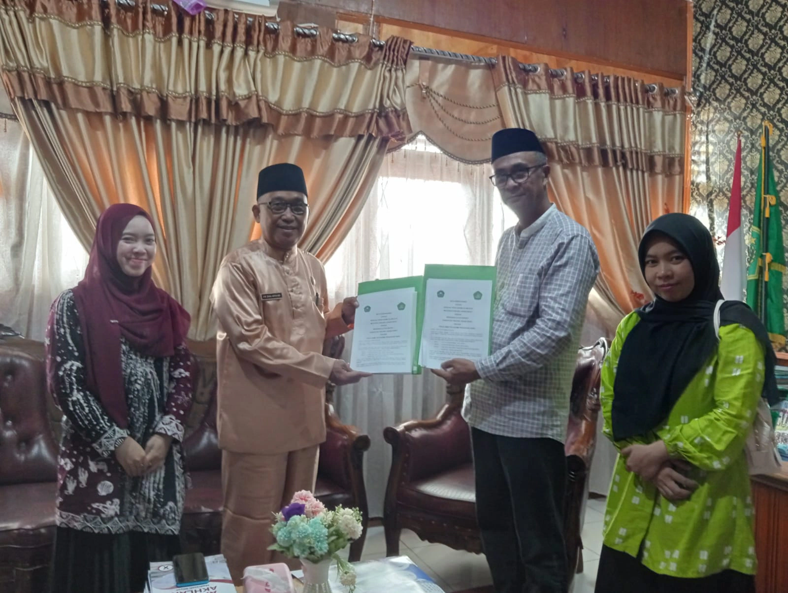 STAI Mau'izhah dan MAN 1 Kuala Tungkal Resmikan Kerja Sama Strategis, Buka Peluang Lebih Luas bagi Lulusan Madrasah